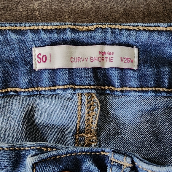 SO Junior's shorts - Picture 3 of 3